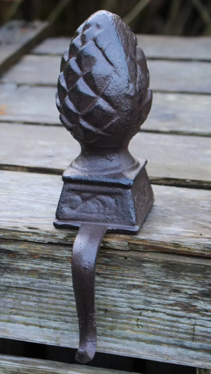 Esschert Design Dennenappel Stocking Hanger - Gietijzer 6,4x21,9cm
