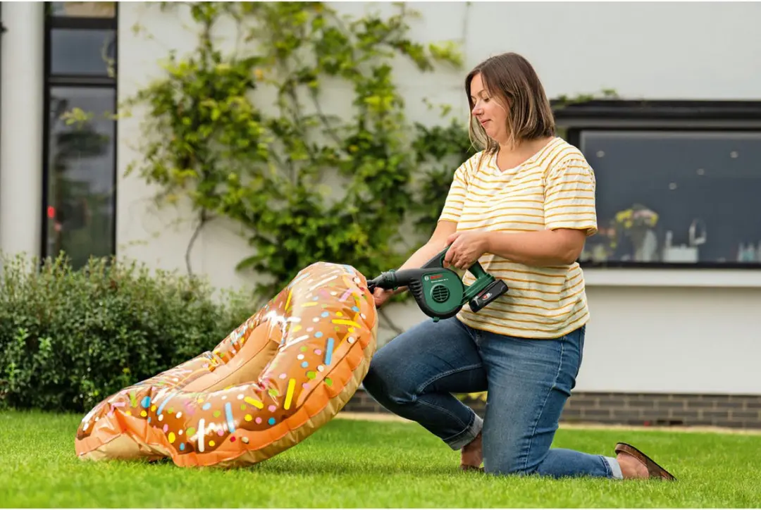 Bosch UniversalLeafBlower 18V-130 Bladblazer - 2 standen - afbeelding 5 van 6