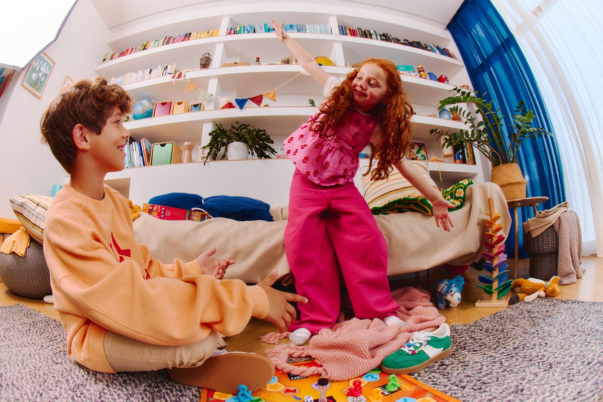 Party & Co. Junior - Bordspel voor kinderen - Vanaf 8 jaar - Actiespel - Partyspel