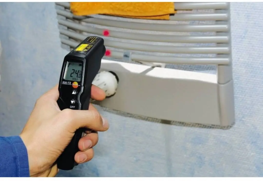 Testo 830 T2 Infraroodthermometer - Contactmeting -30 tot +400°C