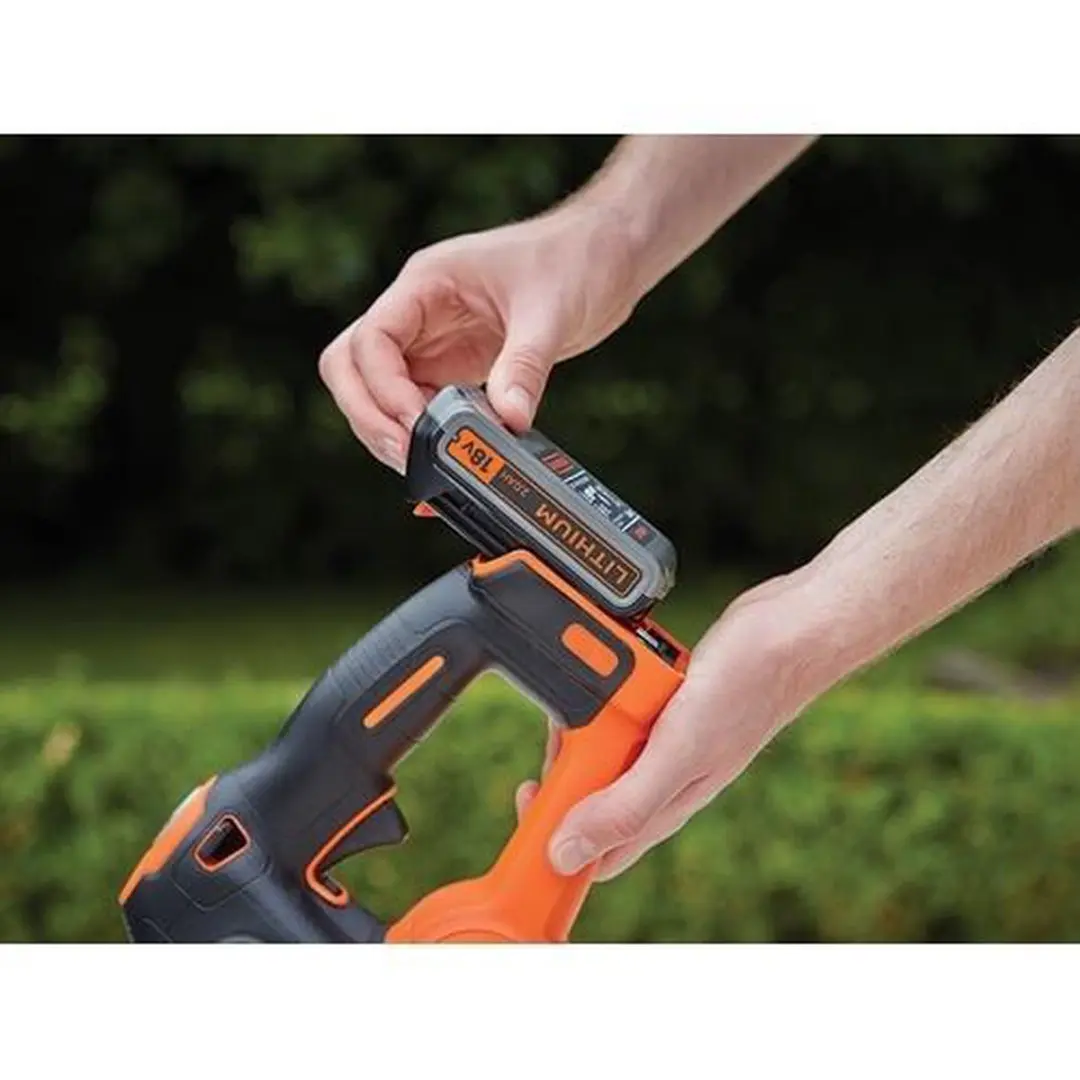 BLACK+DECKER GTC18452PC Heggenschaar 18V - 2.0Ah - 45cm - afbeelding 6 van 6