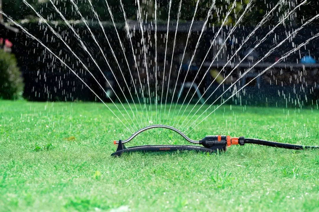 BLACK+DECKER Zwenksproeier 19 Gaatjes - Irrigatiesysteem