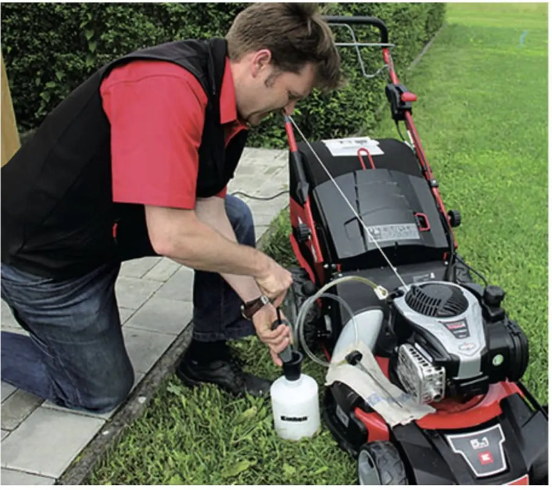 Einhell Benzine- en Oliepomp - 1.3m Slang - 1.6L Reservoir
