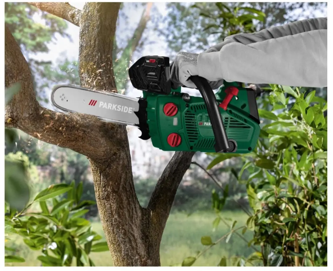 PARKSIDE Benzine Boomzaag 700W - 20cm Snijlengte