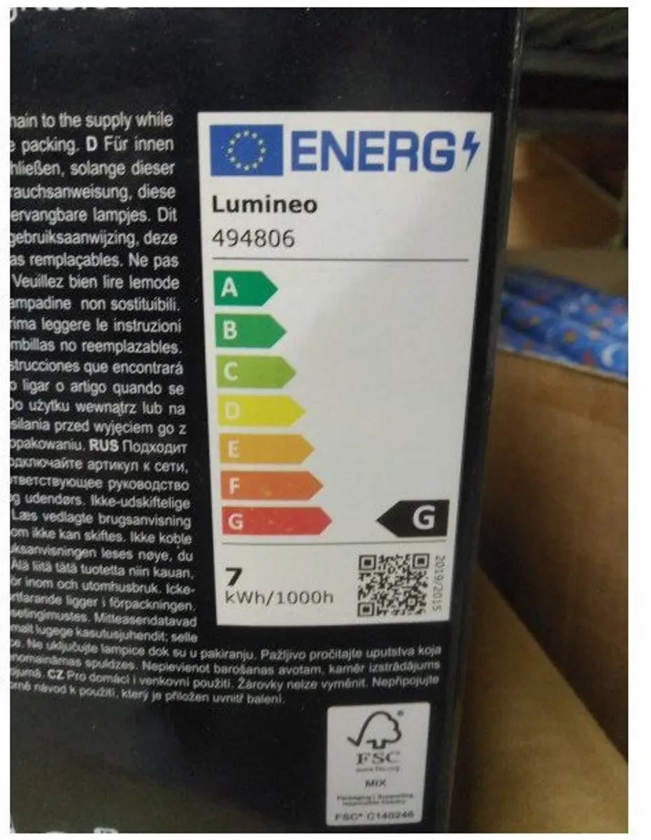 Lumineo Kerstverlichting IJspegels 490W Warm Wit - 20m - Zwart