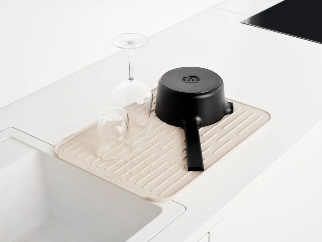 Brabantia SinkSide Siliconen Afdruipmat 44x32cm - Soft Beige - afbeelding 6 van 6