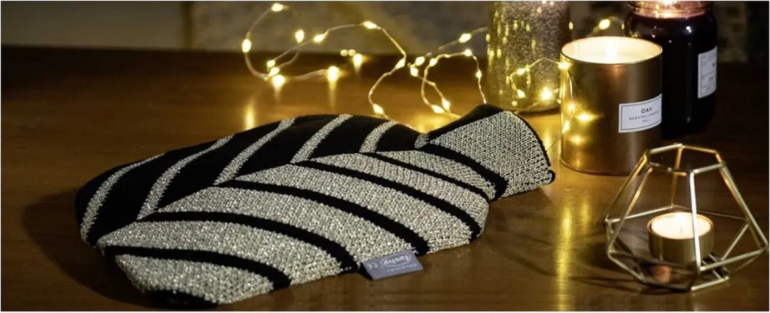 Fashy - Zwart met Goudkleurige Strepen Warmtekruik