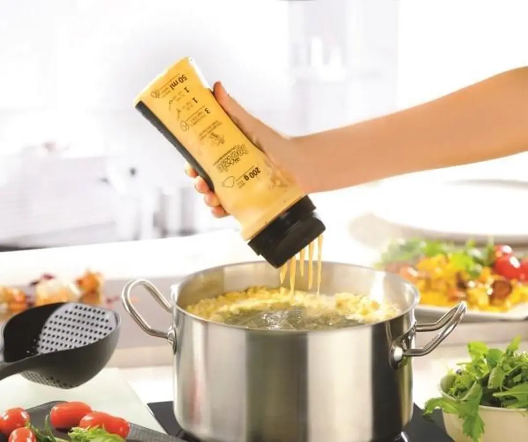 GEFU Twister Crêpes/Pannenkoekenshaker - Zwart