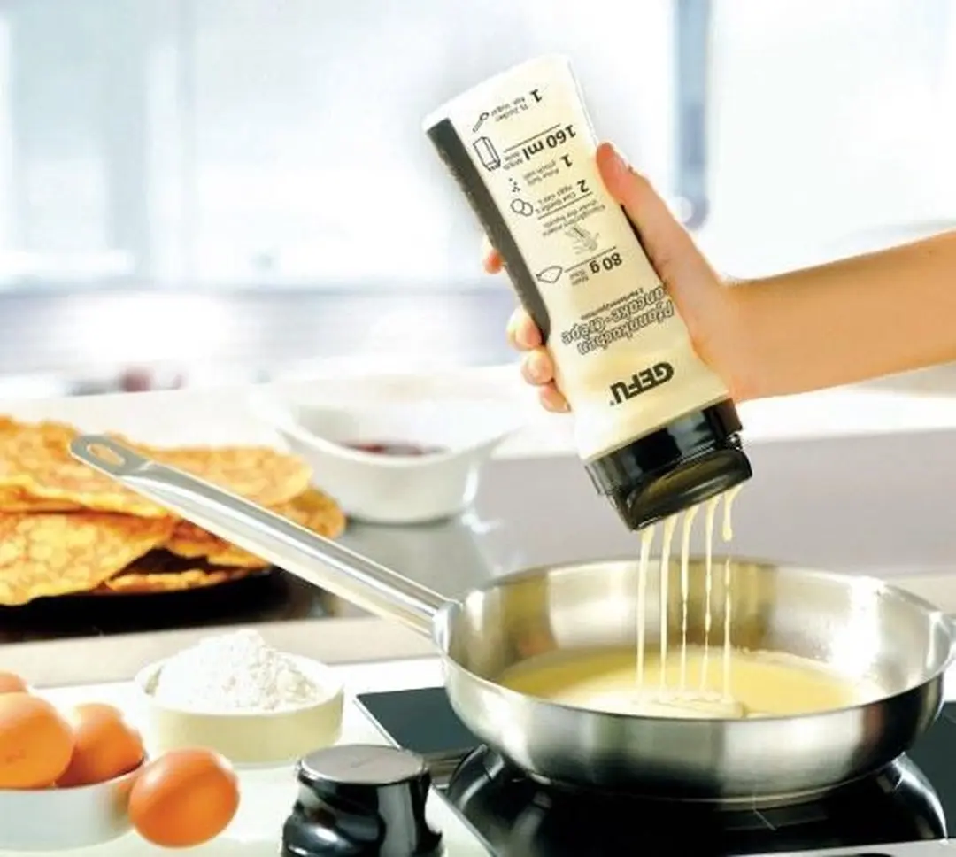 GEFU Twister Crêpes/Pannenkoekenshaker - Zwart
