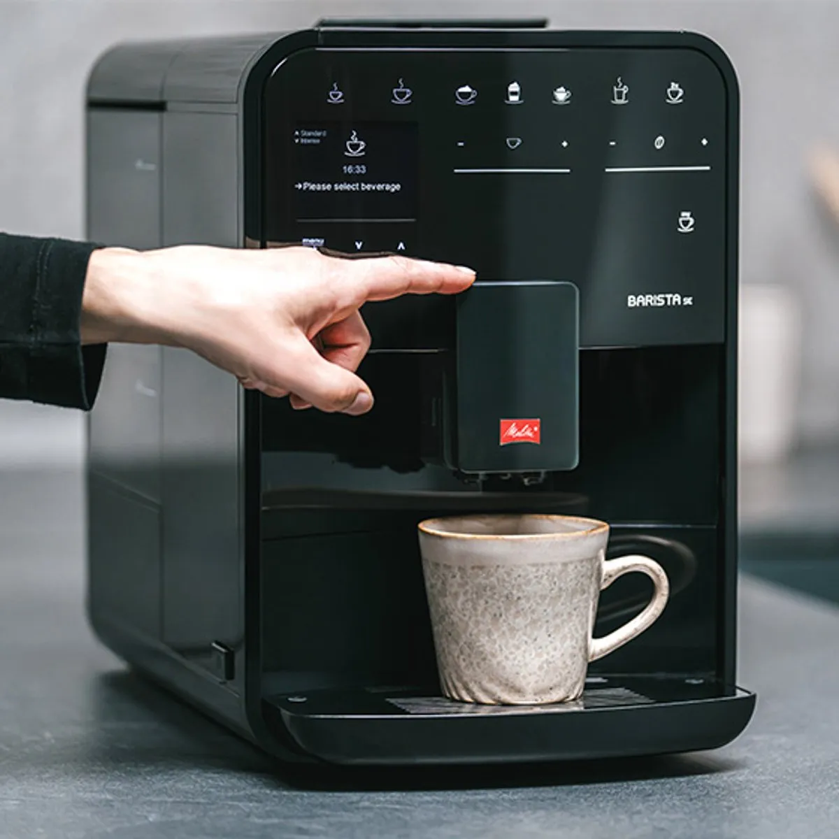 Melitta Barista SE F830-003 Espressomachine - 18 Programma's - Zwart
