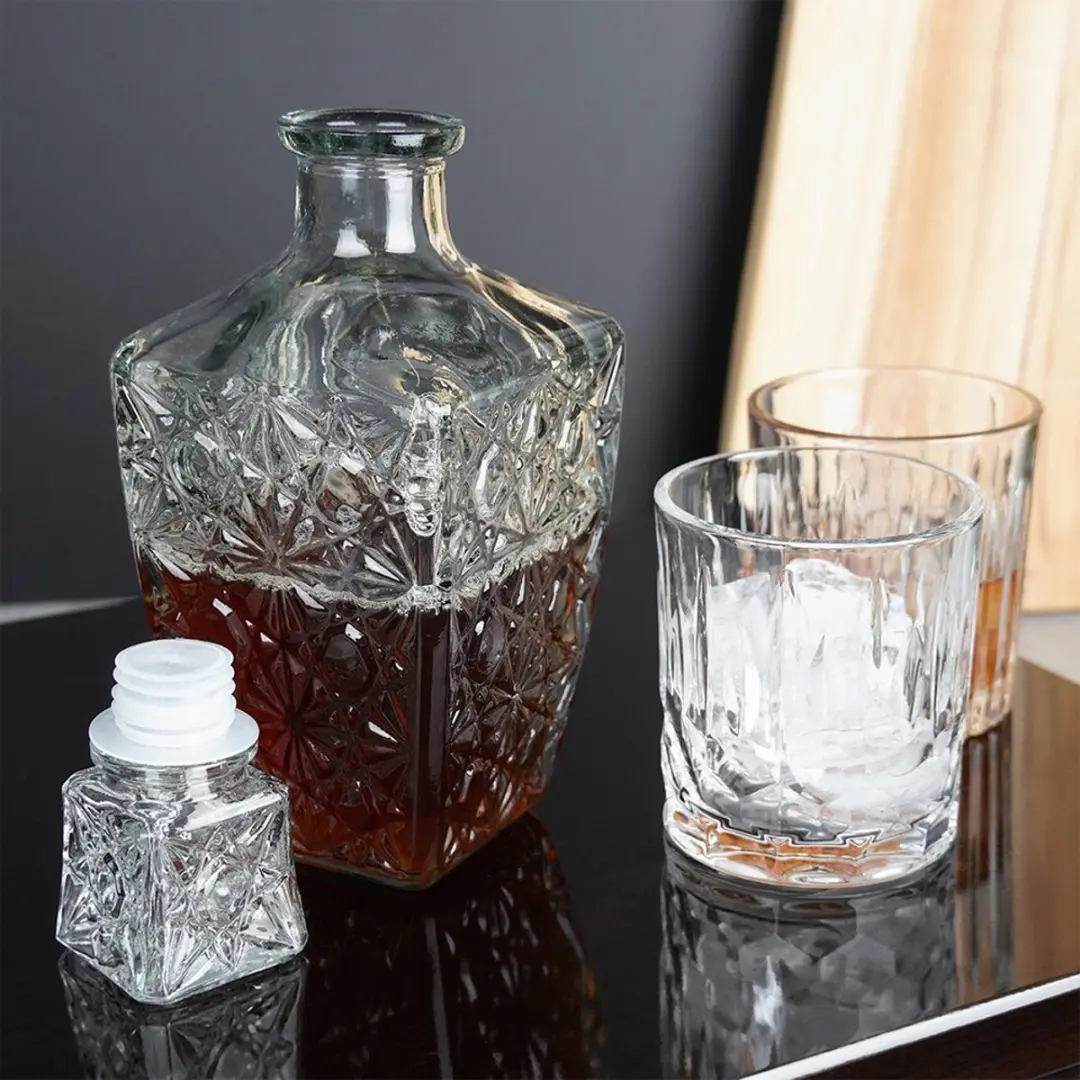 Excellent Houseware Glazen Whisky Karaf 830ml - Vierkant - afbeelding 5 van 6