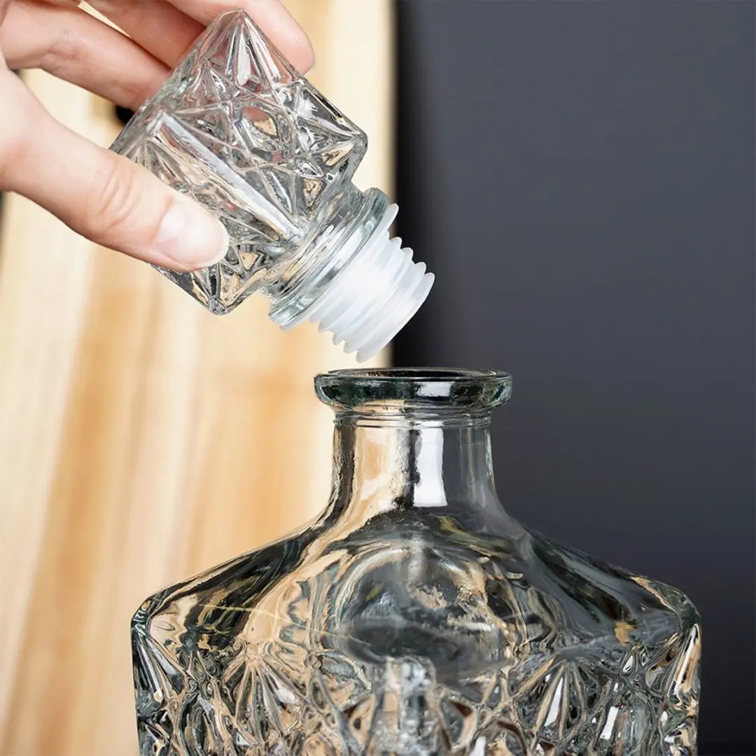 Excellent Houseware Glazen Whisky Karaf 830ml - Vierkant - afbeelding 6 van 6