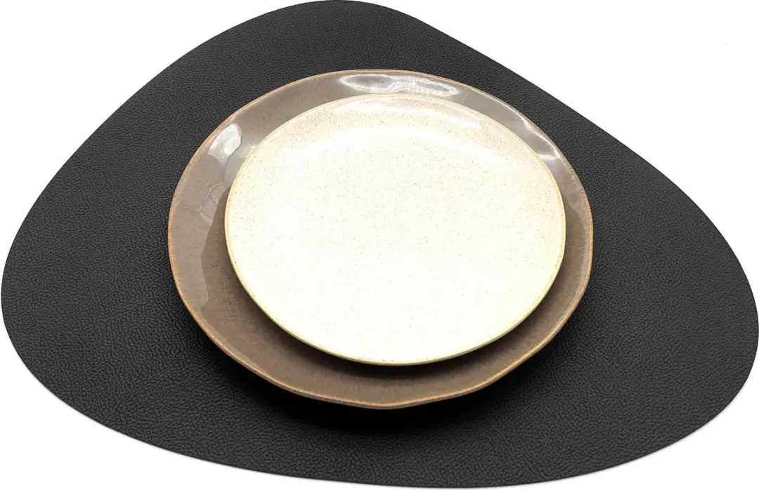 Kade 171 Eivormige Placemats Lederlook 6 Stuks - 44x37cm - Zwart/Bruin