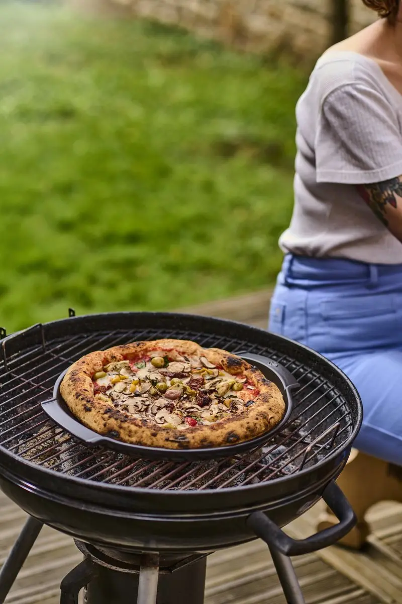 Peugeot Grill to Table Pizzaschotel 34cm - Zwart
