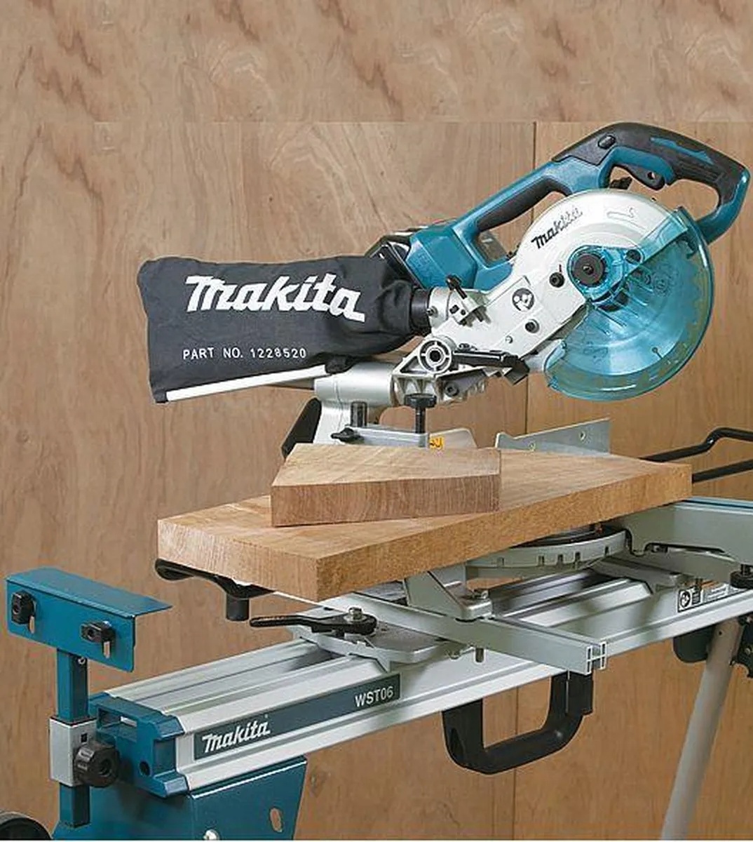 Makita WST06 Onderstel met wielen - 2550mm