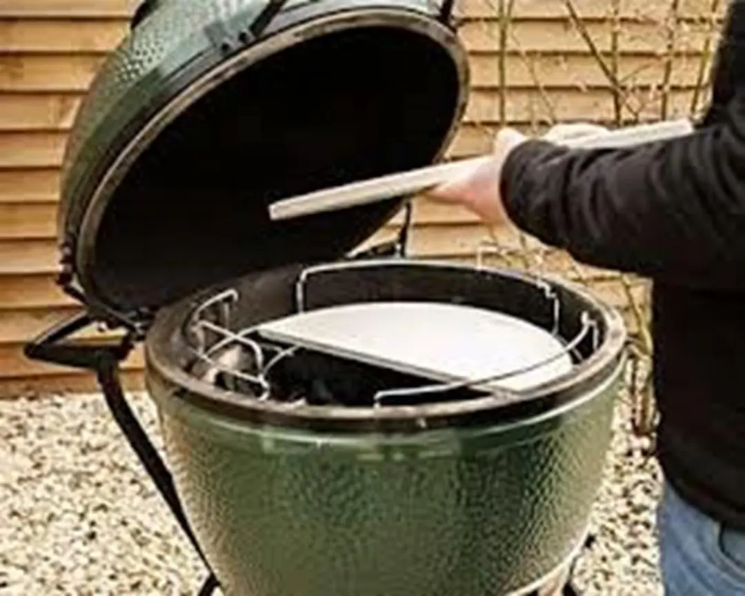 Big Green Egg Half Ronde Pizzasteen Large 20,5x40,5cm - afbeelding 6 van 6