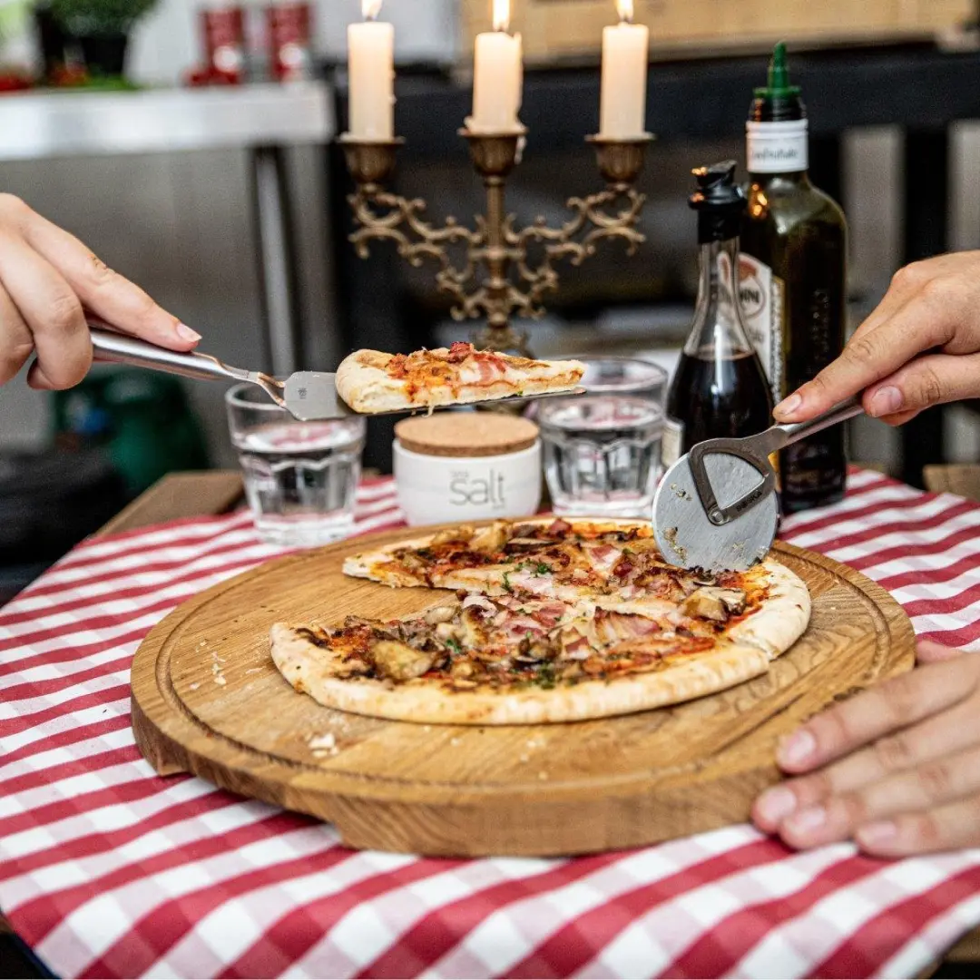 Boska Pizzaplank Friends L - Eikenhout Ø 34cm