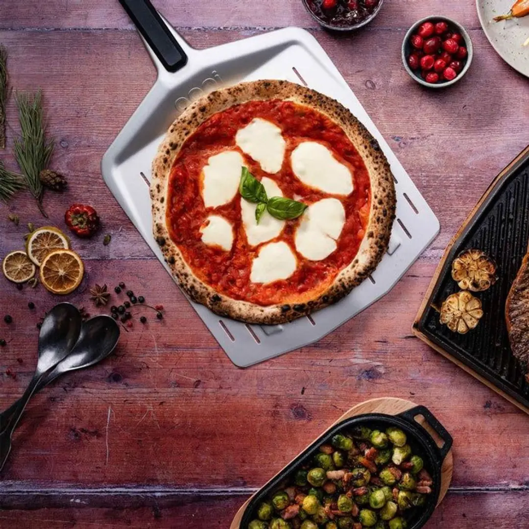 Ooni Geperforeerde Pizzaschep 35cm - Grijs/Zwart