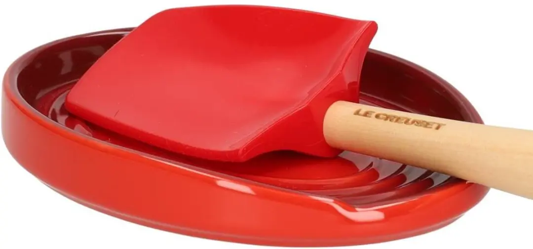 Le Creuset Lepelhouder Ovaal 15cm - Kersenrood - afbeelding 6 van 6