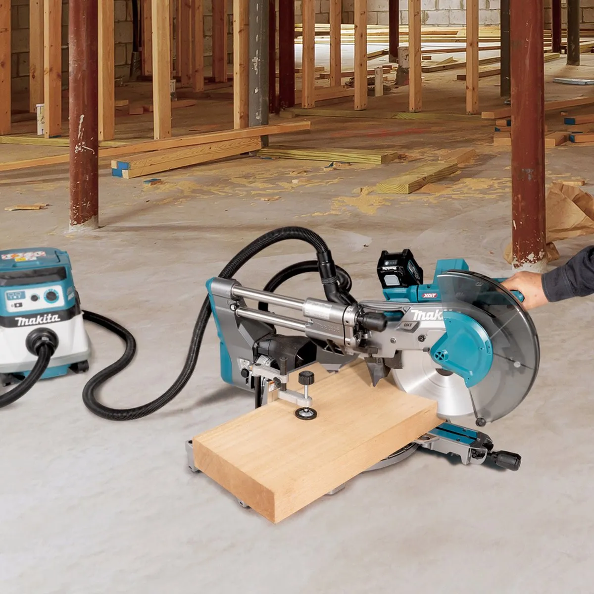 Makita LS003GZ01 Radiaal Afkortzaag 305mm - Hout - afbeelding 4 van 5