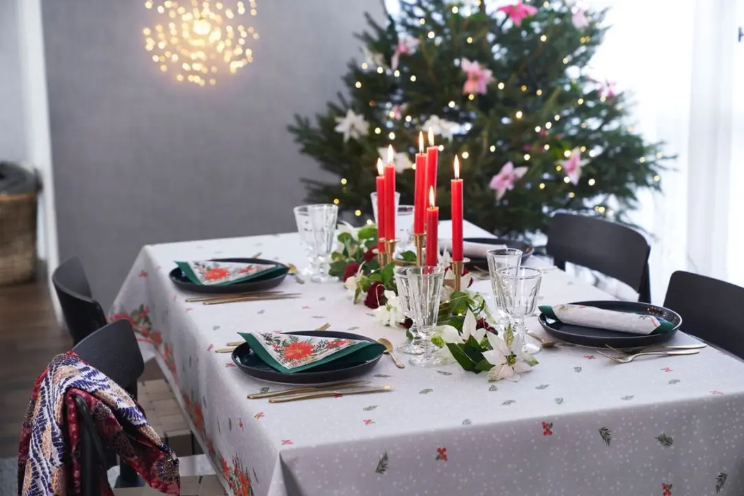 Duni Xmas Flowers Servetten 3-laags 33x33cm - 20 Stuks