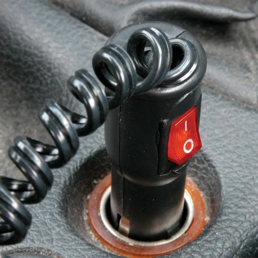 Carpoint Aanstekerplug Aan/Uit Schakelaar 12V 8A - Zwart