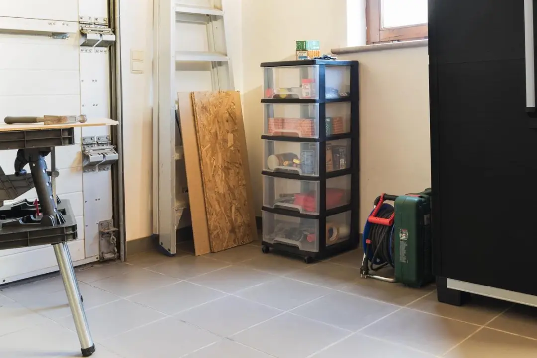 Curver Essentials Ladesysteem 5x20L - Zwart/Transparant