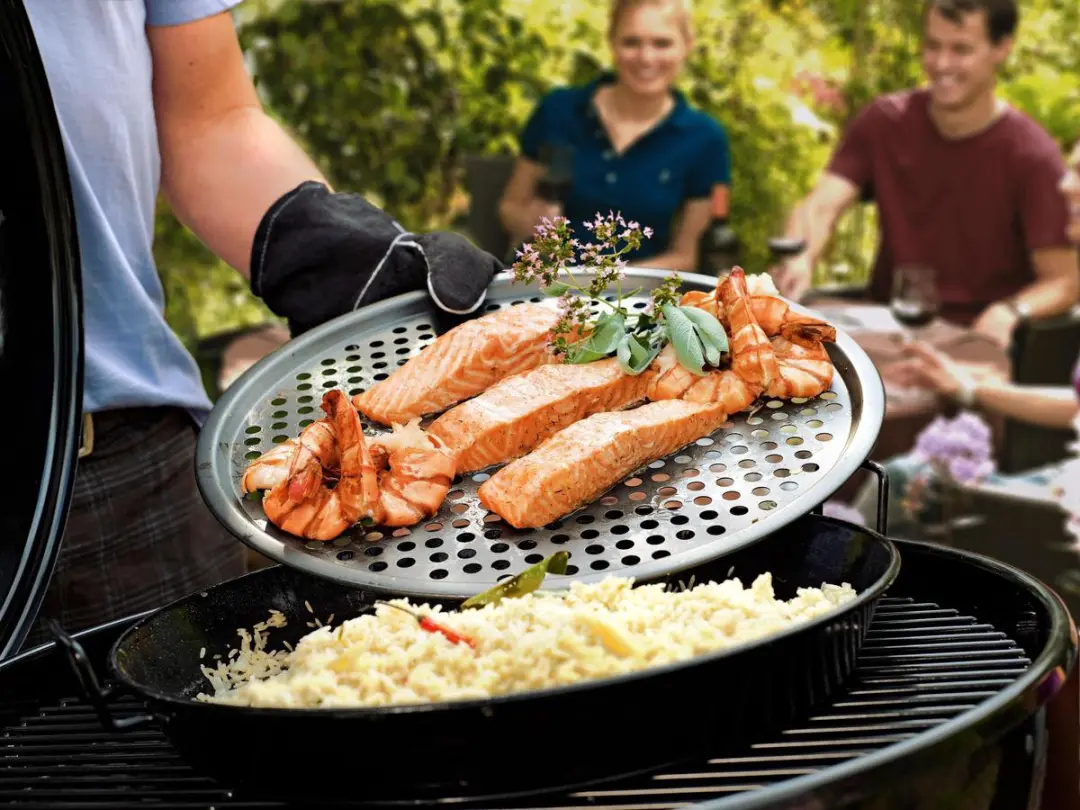 OutdoorChef Gourmetset 2-delig Pizzaplaat 41,5cm - Zwart