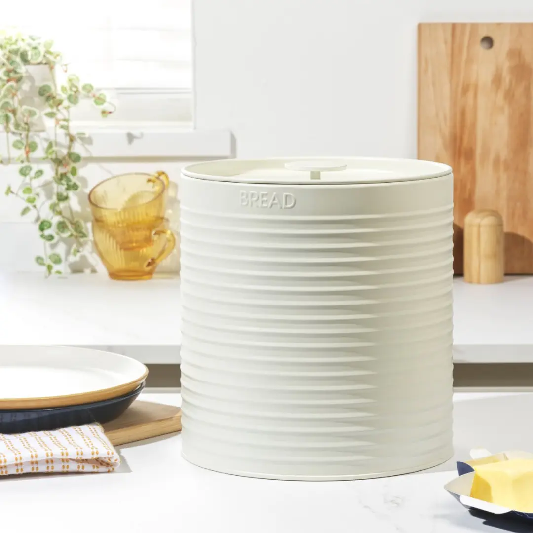Russell Hobbs Geribbelde Broodtrommel - Crème - afbeelding 6 van 6
