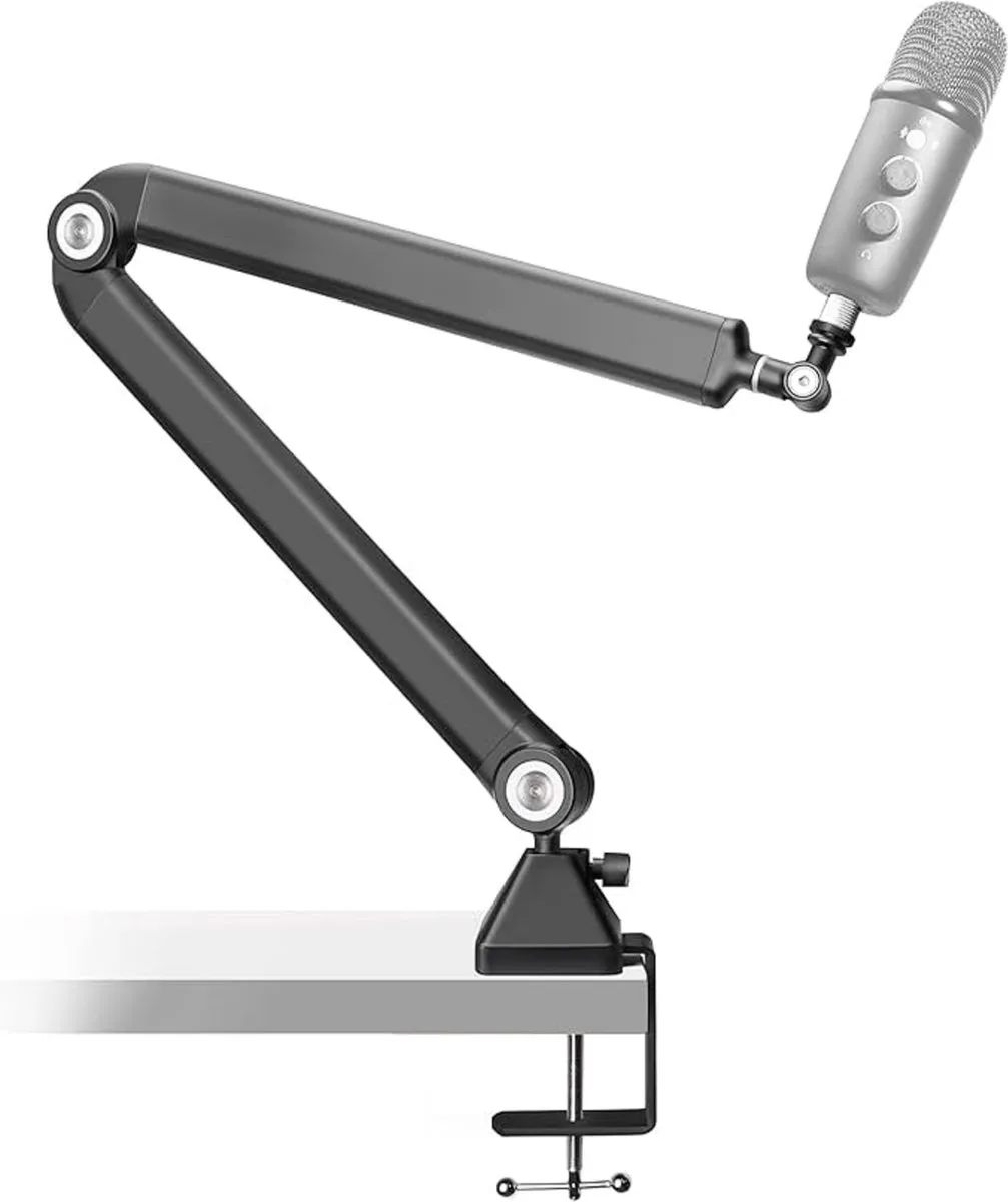 HyperX QuadCast Boom Arm