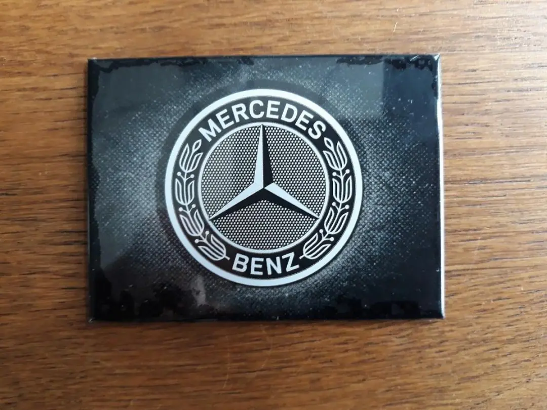 Mercedes-Benz Logo Magneet 6x8cm - Zwart