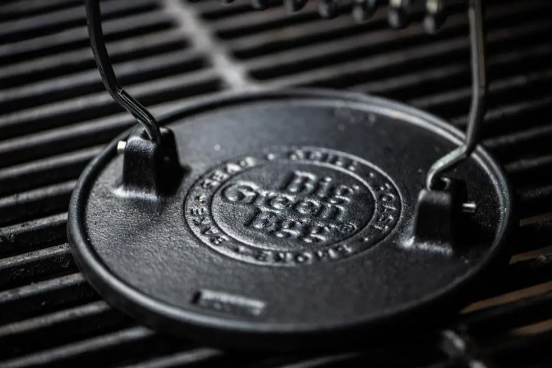 Big Green Egg Cast Iron Grill Press - Multi