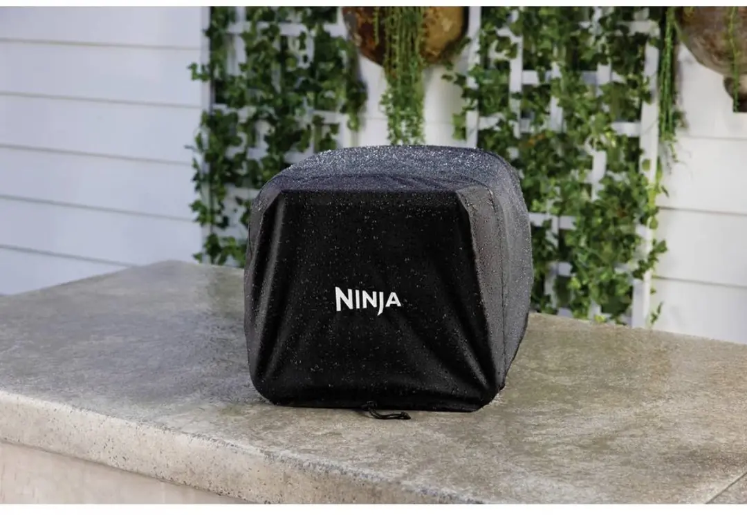 Ninja Woodfire Outdoor Barbecuehoes - Zwart