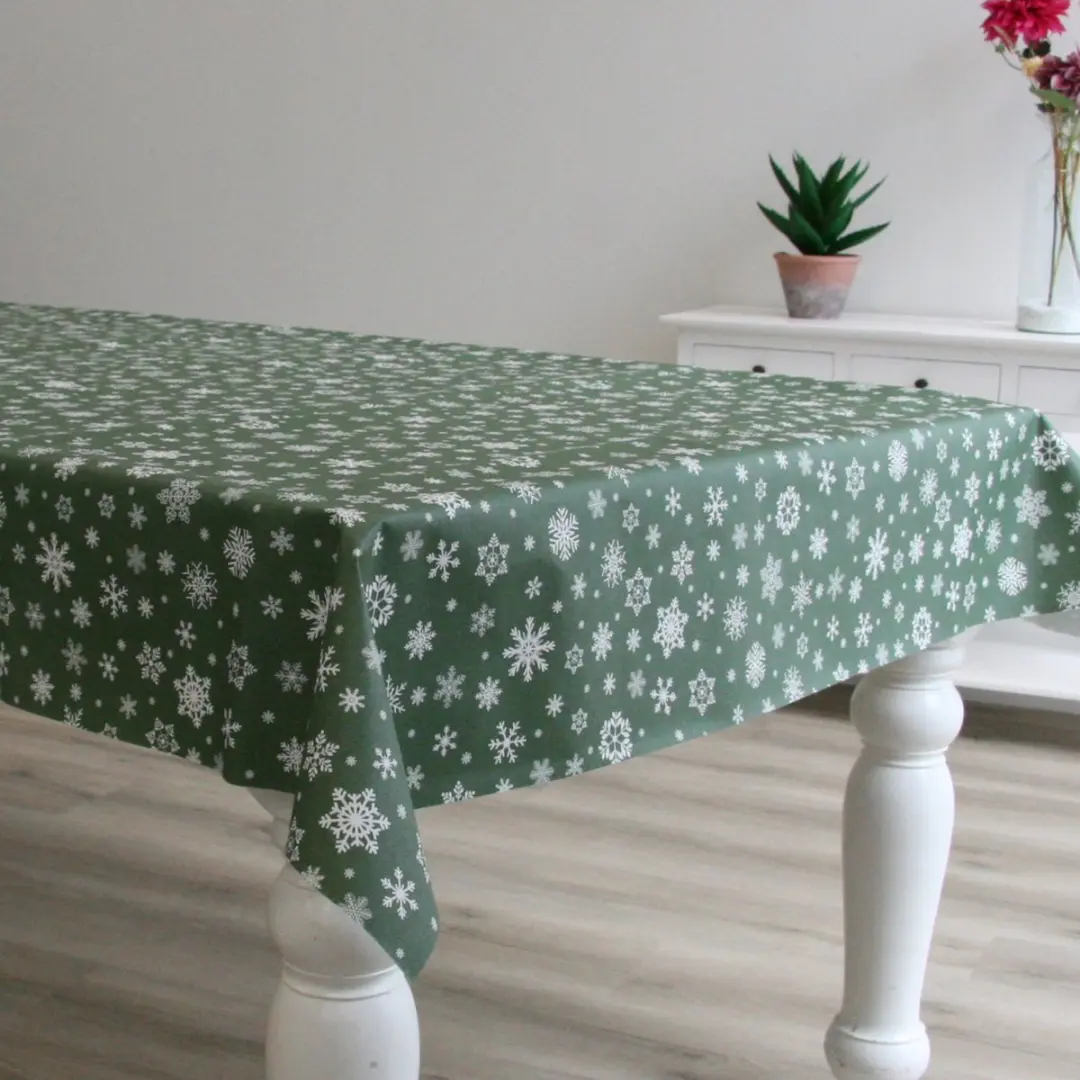 Bellatio Design Kersttafelzeil Groen met Witte Sneeuwvlokken 140x220cm