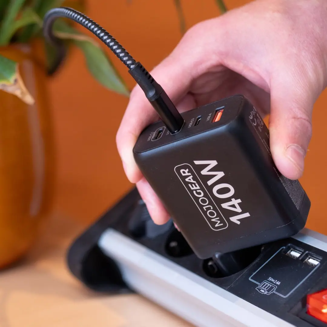 MOJOGEAR CHARGE+ MG-C02 140W Oplader - 4 Poorten USB/USB-C - Zwart