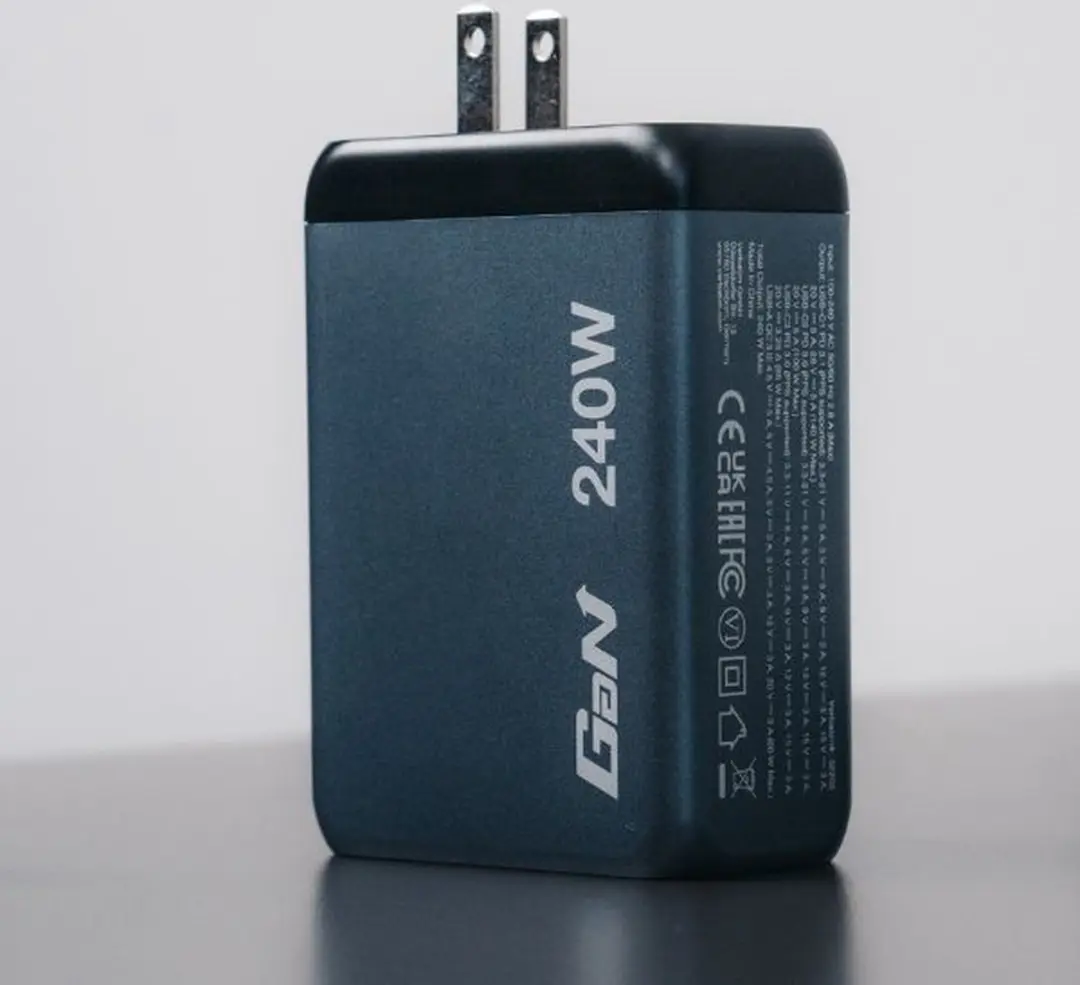 Verbatim GNC-240 GaN Oplader 240W - 4 Poorten - Grijs