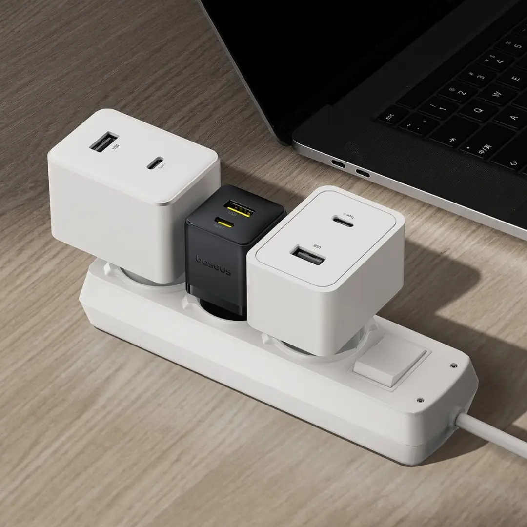 Baseus 20W Wandlader USB-C/USB-A - Transparant