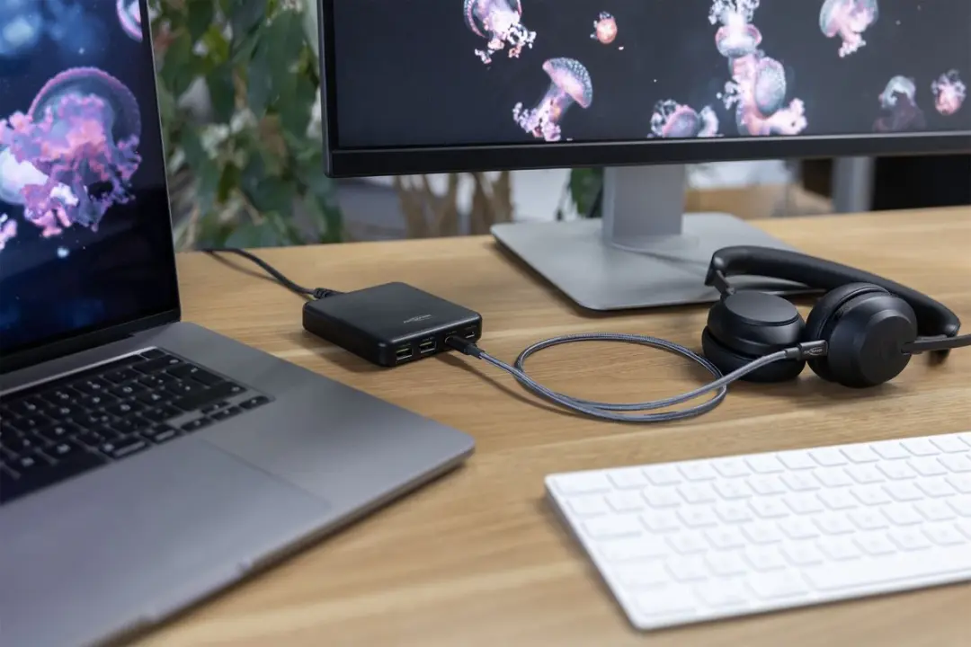 Ansmann 65W USB & USB-C Lader DC465PD - 4 Outputs - Zwart