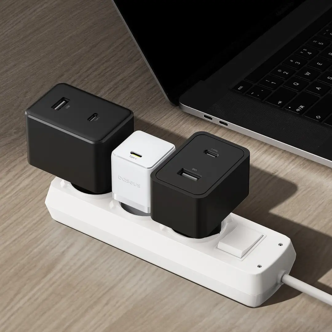 Baseus 20W USB-C Wandlader - Transparent