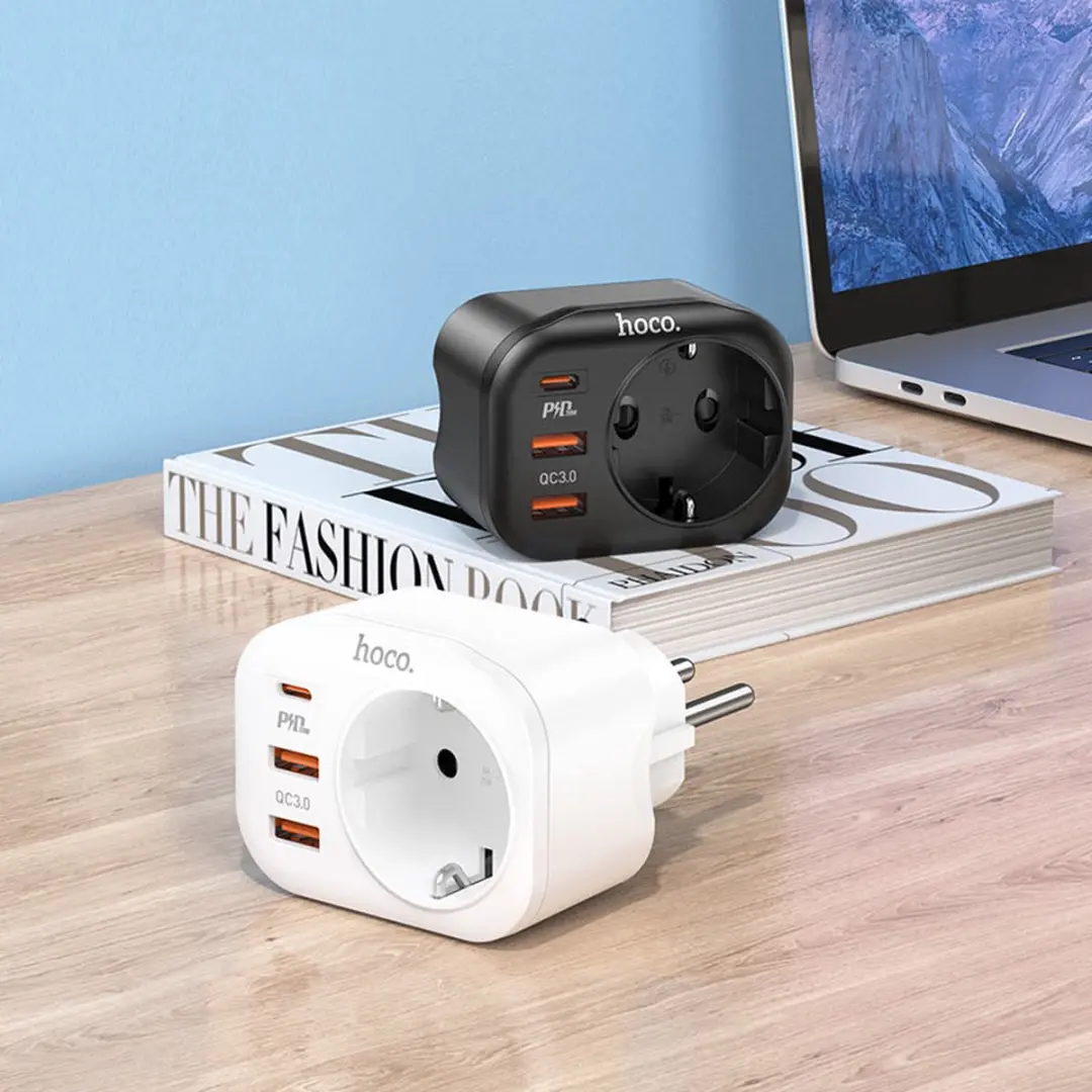 Hoco NS3B Multifunctionele Stopcontact Snellader - 2x USB 1x USB-C 20W - Zwart