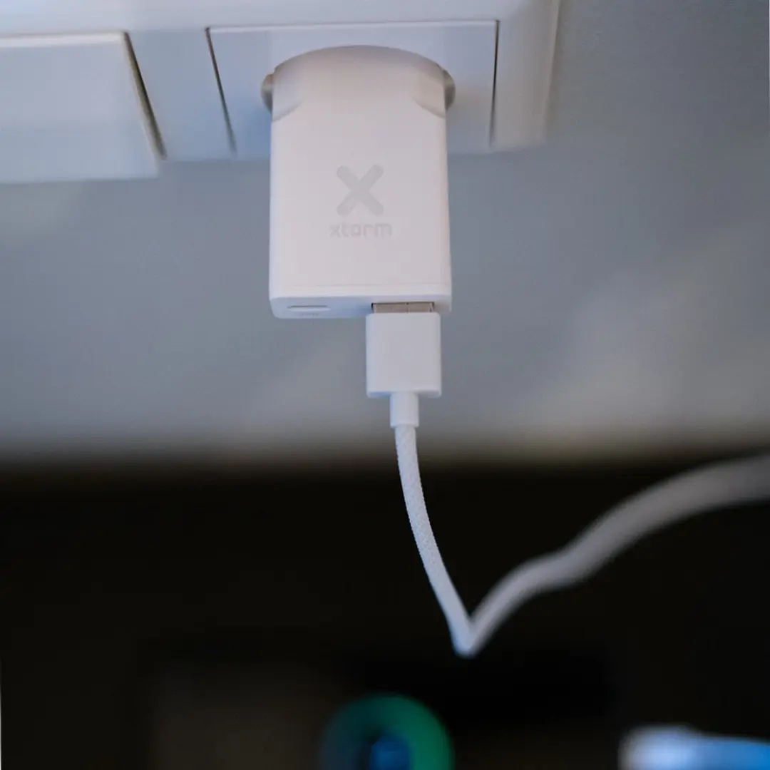 Xtorm Go2 Slimline XG2SL025 USB-C Adapter 25W - Wit