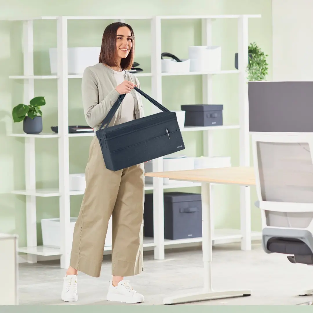 Leitz Stoffen Hot Desking Opbergtas 16" - 27L - 3 Vakken - Fluweel grijs