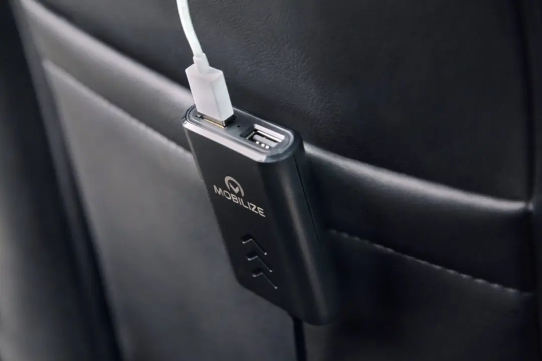 Mobilize MOB-CC-024 Verlengkabel 12V 3xUSB 8.4A - Zwart - afbeelding 6 van 6