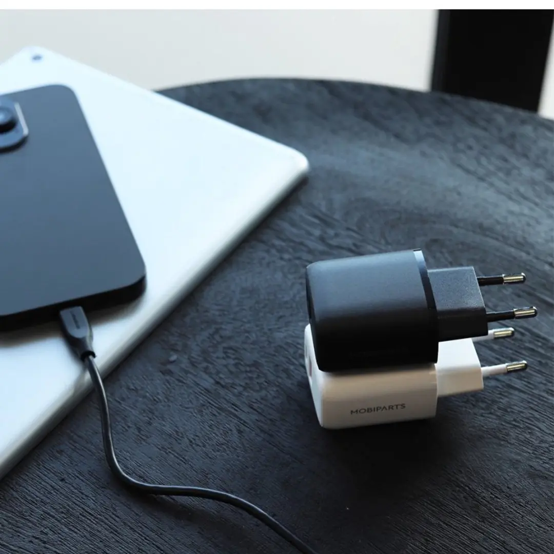 Mobiparts MP-126330 USB-C/USB-A Wandlader 20W - Wit