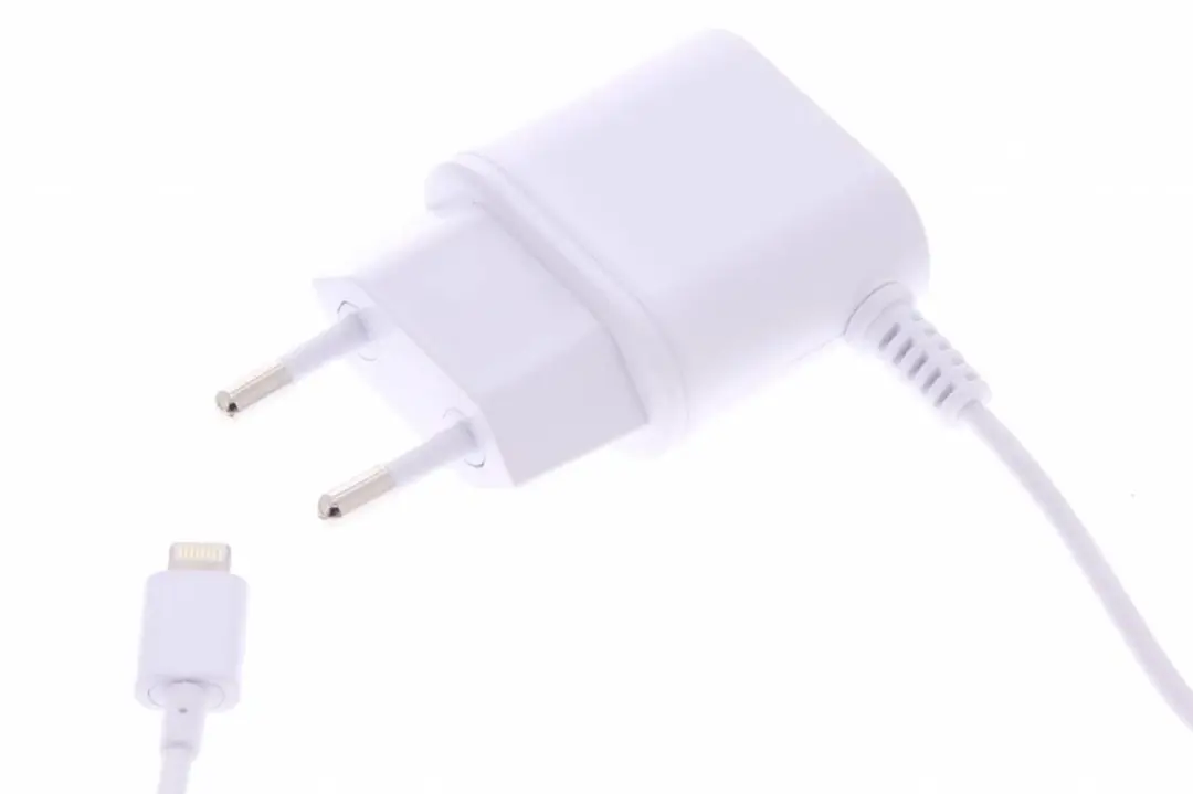 Celly Lightning Thuislader 1A - Wit