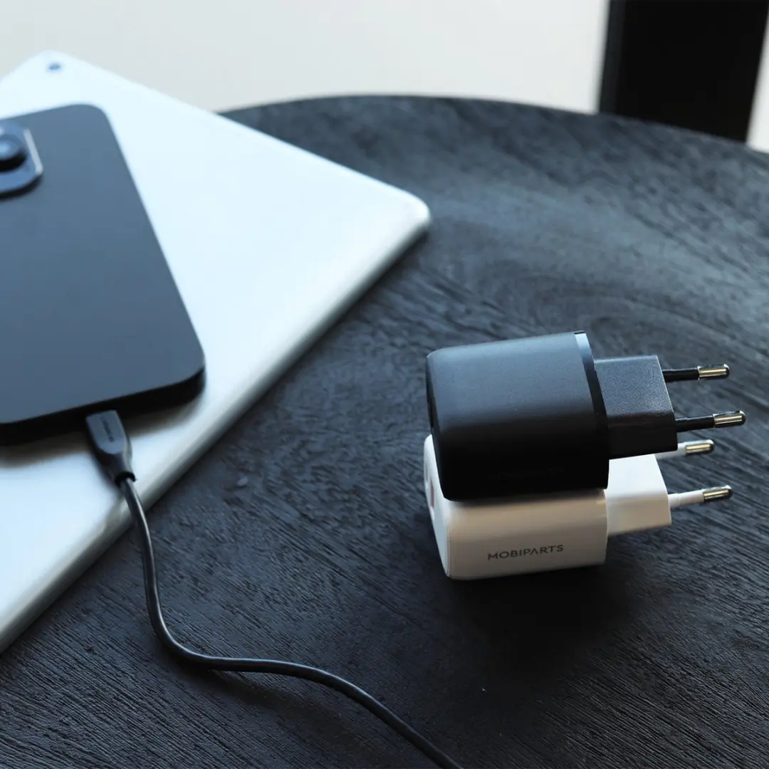 Mobiparts MP-126332 USB-C/USB-A Lader 20W - Zwart