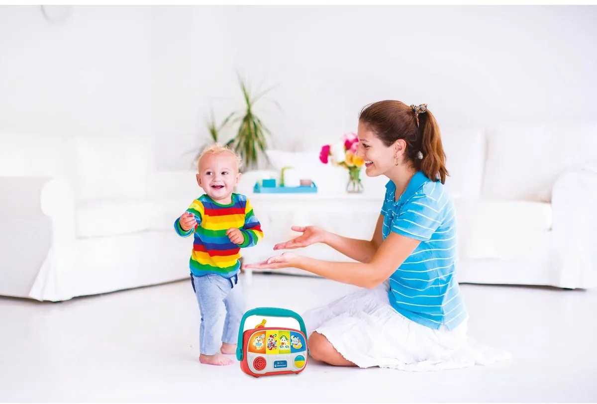 Clementoni Baby Radio - Spraak & Muziek vanaf 6 maanden
