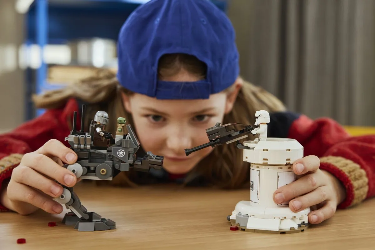 LEGO Star Wars AT-RT Aanval 75444 - 297 Stukken