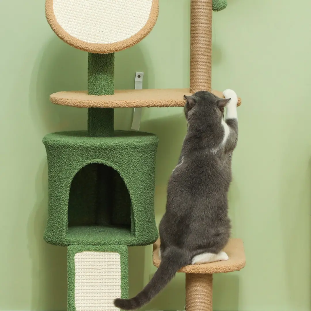 Pawhut Kratzbaum 139cm Kattenboom - 4 Niveaus - 3 Ligplekken - Groen