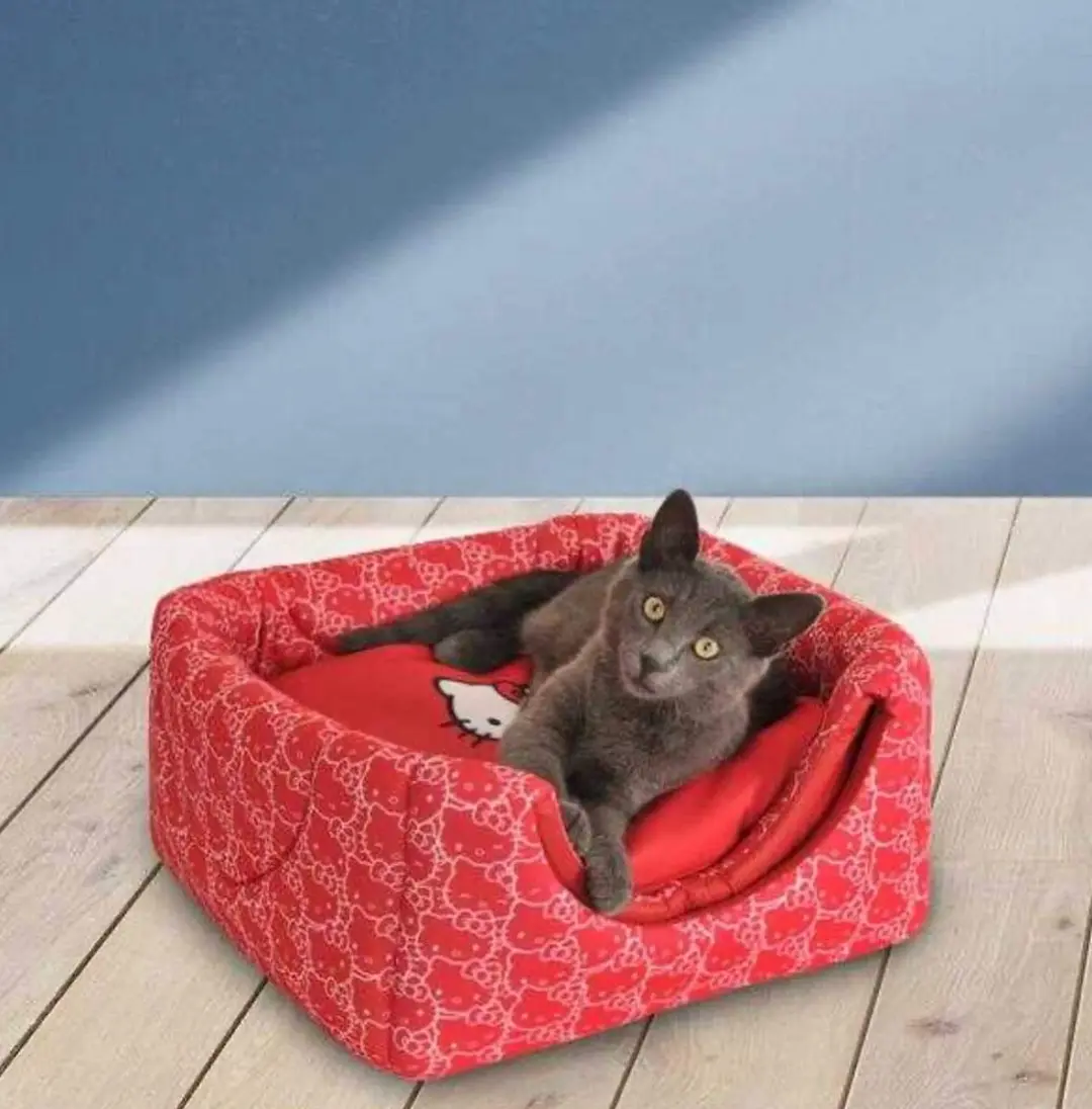 Hello Kitty Kubus Kattenhuis & Bed - Rood/Wit